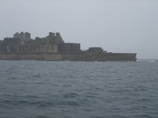 gunkan111105.jpg 533400 30K